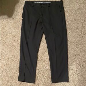 Haggar Men's Dark Gray Straight Fit Cool Right Performance Flex Dress Pants